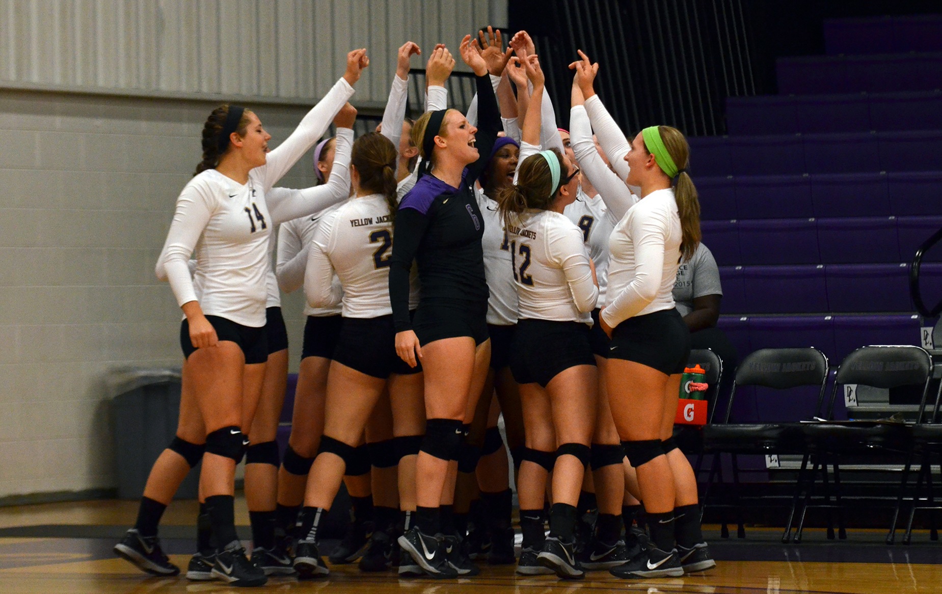 DC Volleyball Downs Earlham (Ind.)