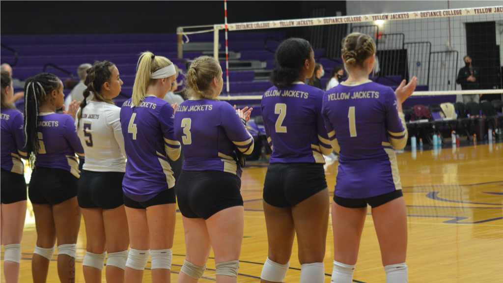 Volleyball falls in five-set thriller to rival Bluffton