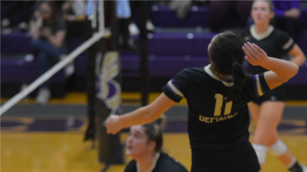 Volleyball falls to Wilmington in straight sets