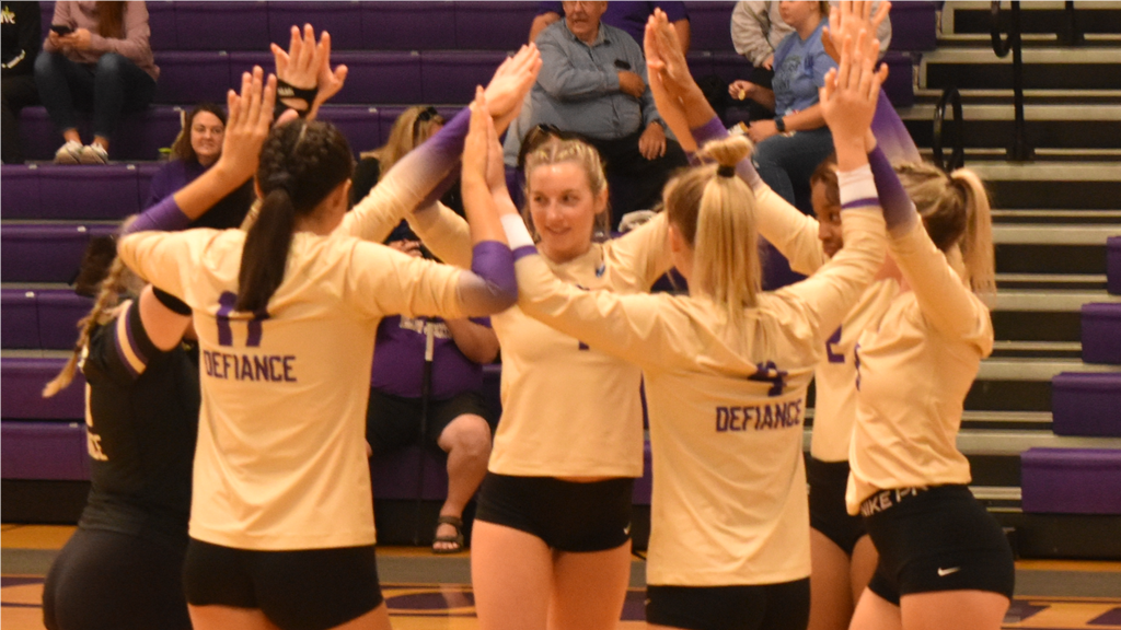 Volleyball loses to Rose-Hulman in conference opener