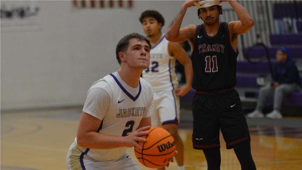 Men's Basketball defeated by Transylvania