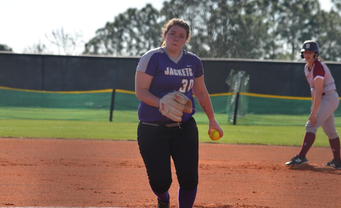 Softball Claims Exciting Double Header Split